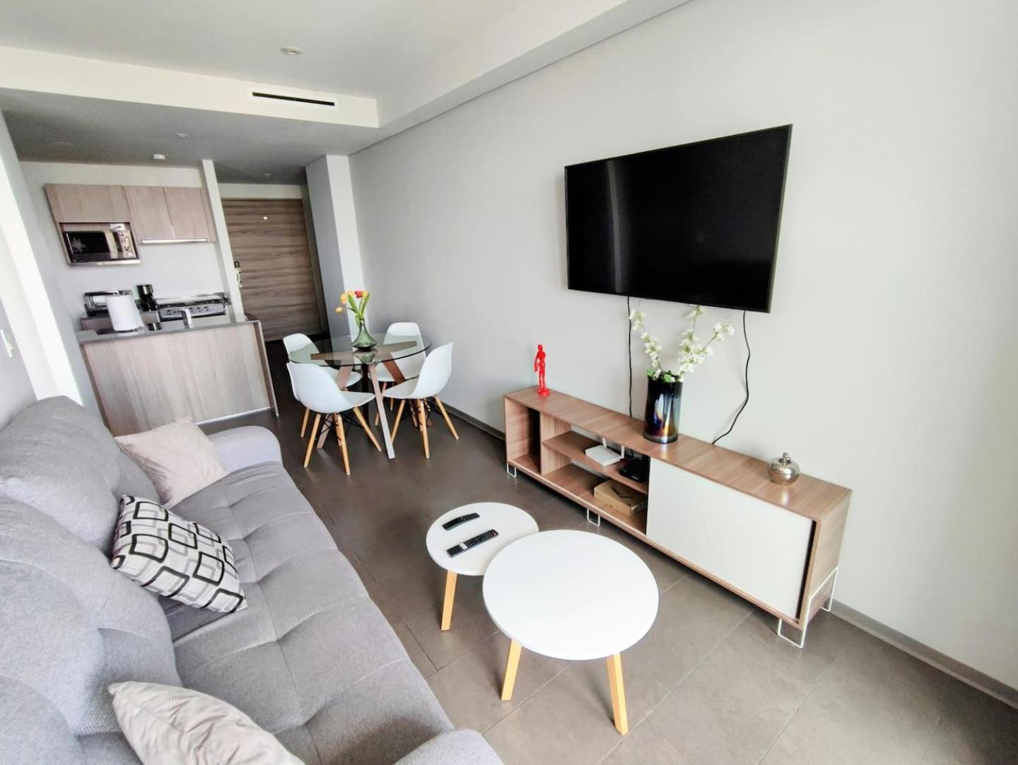 Alluring Views, Luxuriously Appointed In Polanco Мехико Экстерьер фото